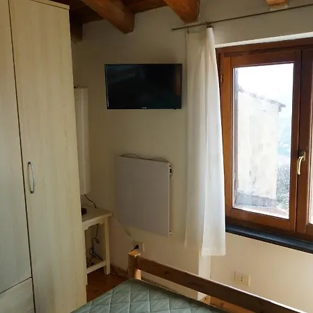 Stra House 11 *